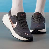Nike Women's Revolution 7/24 Running Shoes HJ8485-200 US 7.5