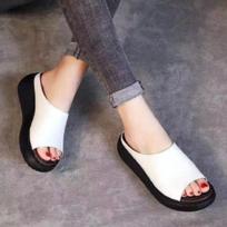 Mados Moteriškos Odinės Šlepetės Baltos Ladias Retro Retro Peep Toe Platforma Batai Klumpės Užsegamas sandalai Pleištai Sandlai Zapatos Batai 40 balta