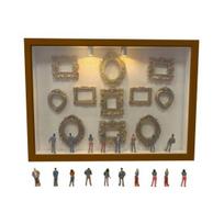 Mini Museum Silhouette Box with Figure Personalized Small Frames Photo Shadow Box Family Memory Display šviesiai ruda spalva
