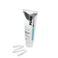 VT Cosmetics PDRN Glow Essence nuo saulės SPF50+ PA++++ Drėkinanti spindesio apsauga nuo saulės 50ml