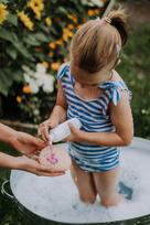 LUUV - Vaikiška dušo putos kriaušės kvapo COSMOS, 150 ml
