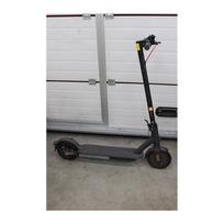 SALE OUT. Xiaomi Mi Electric Scooter Pro 2 (Black) | Xiaomi Mi Electric Scooter Pro 2 | 600 W | 25 km/h | 6 month(s) | Black | WITHOUT ORIGINAL PACKAGING, MISSING: ACCESSORIES AND SOME INNER PACKAGING | FBC4025GLSO | 2000001373880