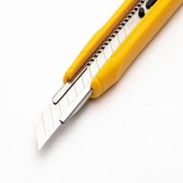 Kanceliarinis peiliukas Deli Tools EDL009B