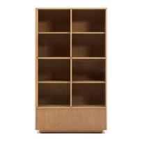 Natūralios spalvos vitrina iš ąžuolo su stumdomomis durimis 100x174x40 cm Helvine – Kave Home