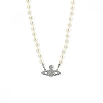 Vivienne Westwood Mini perlų vonios palengvinimo karoliai 63010100 02p104 63010100 02P104