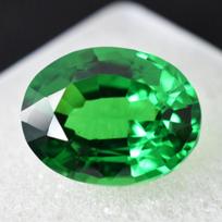 9 karatų natūralus tsavorito granatas, laisvas brangakmenis, kokybiškas, be inkliuzų, žalias, ovalo formos 13.4 mm žalia