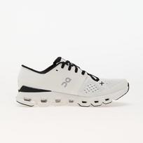 On Wmns Cloud X 4 Ivory/ Black - Dydis 39 (3WE30070791 Laisvalaikio batai)