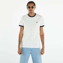 FRED PERRY Taped Ringer Snow White - Dydis XL (M4620 129 Marškinėliai)