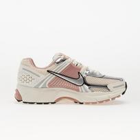 Nike Wmns Zoom Vomero 5 Sail/ Sail-Pearl White-Particle Pink-Black-White - Dydis 36.5 (HF1877-102 Laisvalaikio batai)