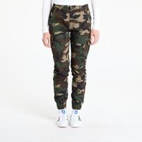 Urban Classics Ladies High Waist Camo Cargo Pants Camo Green - Dydis W26 (TB3047 Camo Kelnės)