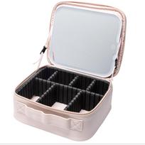 Notino Beauty Box With LED Mirror makiažo priemonių dėklas su LED veidrodėliu Pink 1 vnt.