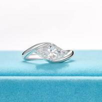 High Quality Marquise AAAA Zirconia Ring - Gold Solitaire Engagement Ring - Elegant Promise Ring for Women 8 auksas