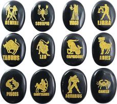 "Crocon Black Agate" Zodiako arba horoskopo simboliai Graviruoti akmenys su vardu (12 vnt.) Reiki gydomieji brangakmeniai Meilės kristalai Saulės ženklas Dovana