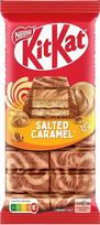 Nestlé KitKat sūdytos karamelės batonėlis "Nestlé KitKat" traškus vaflis su kreminiu sūdytos karamelės įdaru, padengtas marmuriniu šokoladu, 1 pakuotė (1 x 99 g)