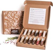 "Craftly Gift Box" Druskos ir pipirų rinkinys l Prieskonių rinkinys maisto gaminimui l 6 druskos ir 6 pipirų rūšys - Himalajų, Havajų, citrinų rozmarino, Tellicherry pipirų ir kitos l Dovanų rinkinys vyrams ir moterims