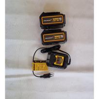 EKSPOZICINIS DCB1102P2M DeWALT McLaren Edition 18V akumuliatorių ir kroviklio rinkinys (2x5.0 Ah)