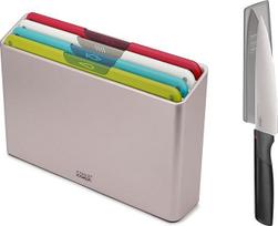 "Joseph Joseph Folio Icon" 4 dalių plastikinių pjaustymo lentelių rinkinys su laikymo dėklu ir nemokamu japonišku peiliu "Elevate", pagamintu iš nerūdijančio plieno, sidabrinės spalvos
