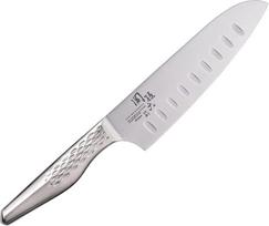 KAI SHOSO 16,5 cm peilis "Santoku" su briaunuotomis briaunomis - autentiškas japoniškas peilis. 6,5 colio ilgio aukštos kokybės nerūdijančio plieno geležtė. 10 metų garantija. Pagaminta Japonijoje. Naudojamas profesionalių ir namų šefų gaminant azijietišk