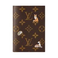 Louis Vuitton 26 m. pavasario/vasaros gyvūnų derinio rašto Monogram Forest dengto drobės paso laikiklis Vyriškas paso laikiklis Ruda M27023 Gift Set(Basic Set+Box+Shopping Bag)