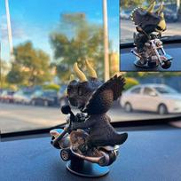 Automobilio Drift Ornamentas Tironzauras Reksas Trikampis Drakonas Drift Dekoracija Automobilio Prietaisų Skydelio Dekoras Automobilio Kūrybiškas Ornamentas Kalėdinė Dovana