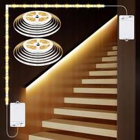 2 LED juostų su judesio jutikliu pakuotė, 5 m, 150 šviesos diodų, šiltai balta, dvigubo valdymo LED juostos, įkraunamas laiptų apšvietimas, šviesos diodų juostos su judesio jutikliu prie naktinio staliuko, laiptų, spintelių