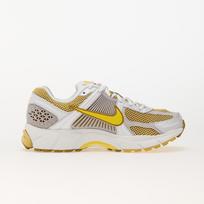 Nike Wmns Zoom Vomero 5 Bronzine/ Lightening-Mtlc Summit Wht - Dydis 38 (HJ9607-700 Laisvalaikio batai)