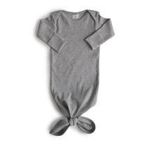 Mushie briaunotas šliaužtinukas su mazgu Gray Melange, pilkas