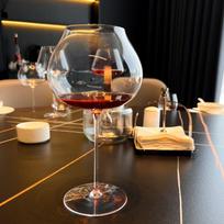 Šiaurietiškas didelis raudonojo vyno taurė itin plonas ir aukštos kokybės, puikiai laikosi rankoje Burgundijos taurė Krištolinė aukšta taurė Banketo vyno taurė