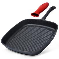 Ketaus kvadratinė GRILL keptuvė su silikoniniu rankenos laikikliu CAST LINE 24,5x24 cm