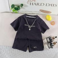 2026 Summer Children's Short Sleeve Boys' Two-Piece Outfit - Chain Letter Design, Casual and Comfortable for Outings 90cm chaki