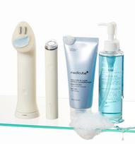 medicube Booster Vibracinis Veido Valymo Prietaisas Rinkinys Mini Plus + Valymo Galvutė + Zero Blackhead Valomasis Aliejus + Kojinės Rūgšties Valiklis & PDRN Serumo Rinkinys PINK