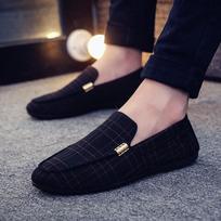 Vasariniai vyriški batai Korėjietiška „Joker Fashion“ batų versija, raudona su ta pačia vaikinų tendencija 43 juoda