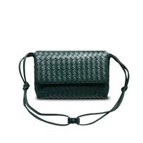 Cross-border niche leather hand-woven bag, simple and practical flip small square bag, commuting versatile single shoulder underarm women's bag 25*8*18cm juoda