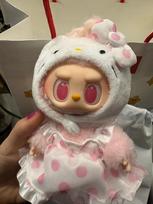 LABUBU Sanrio Kitty prekės pardavimui. Čekiai yra.