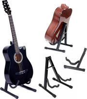 Reguliuojamas stovas gitarai, universalus laikiklis