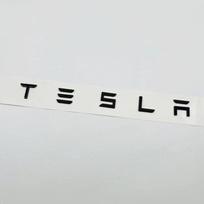 Automobilio lipdukas 2025 Naujas Tesla 3D ABS Anglies Chromo Juodas Logotipas Tesla Raidės Emblema Automobilio Galinės Bagažinės Raidės Tesla Model 3 Y X S A