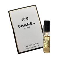 Chanel Chance Eau de Parfum 1.5ml - Ryškus gėlių kvapas, gaivus ir natūralus, tinkantis kasdieniam dėvėjimui.