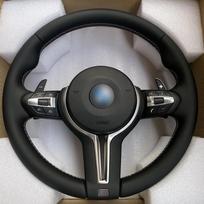 Interjero M serijos odinis vairas BMW M3 M5 F20 F22 F23 F30 F33 F34 X1 F48 X5 F15 X3 F25 F80 E90 E70 E84 su pavarų perjungimo svirtelėmis M5  Leather（No airbag） juoda