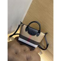 Cowhide Niche Versatile Women's Bag Shoulder Messenger Bag Simple and Fashionable Plaid Women's Bag Small Shell Bag brown