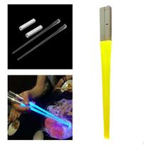 1 pora LED lazdelių, patvarios, lengvos, vakarėliui geltona