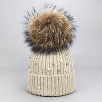 Skrybėlė Minkštos vilnos pupelės Moteriškos Tikras Natūralus Kailis Pom Poms Mados Perlų Megztos Skrybėlės Merginos Moteriškos Beanie Cap Pompom Žieminės kepurės moterims A