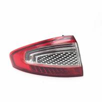 Suderinamas su Ford Mondeo 2011-2013 galiniu žibintu, stabdžių ir posūkio signalo žibintų mazgu Driver's Side Flat Light (Inner)