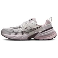 Nike V2K Run Platinum Tint Summit White Cave Stone Metallic Silver Moteriški sportbačiai FD0736-010 41 pilka spalva