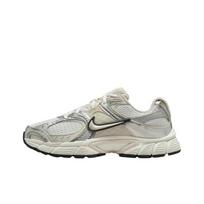 Nike V5 RNR Summit White Light Orewood Moteriški sportbačiai Cream Sail Black HQ7901-104 36.5