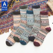 HSS prekės ženklo 5 poros žieminės vyriškos kojinės storina avių vilnos kojinės Šiltos vyriškos retro stiliaus spalvingos mados vyriškos kojinės sniego batams EUR39-45 (US6.5-11) mėlyna/juoda