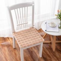 Klirensas: Plaušinė valgomojo kėdės pagalvėlė su raišteliais rudeniui/žiemai 25*35cm Four Corner Ties