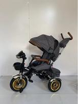 Vaikiškas transformuojamas triratis 3-6 metų vaikams: Stumdomas, Važiuojamas, Sėdimas ir Atlošiamas Kūdikio Pedalu Valdomas Automobilis/Vežimėlis Berniukams ir Mergaitėms pilka spalva
