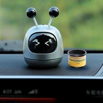 Anime Shaking Robot Automobilio interjero dekoravimas Centro konsolė Automobilis Robotas Aromaterapija Automobilio interjero papuošalai Priedai pilka spalva