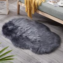 Minimalistinis ilgo plauko kilimas: Svetainės ir miegamojo kilimas, Kavos staliuko grindų kilimėlis, Sofos pagalvė. Irregular 2-piece 60*90cm tamsiai pilka spalva