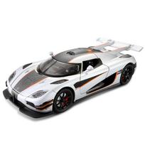 1/24 „Koenigsegg One1“ lydinio modelio automobilis žaislas, liejamas su garso ir šviesos atplėšimo simuliacijos mastelio modelio automobilis žaislas berniuko gimtadienio dovanai balta